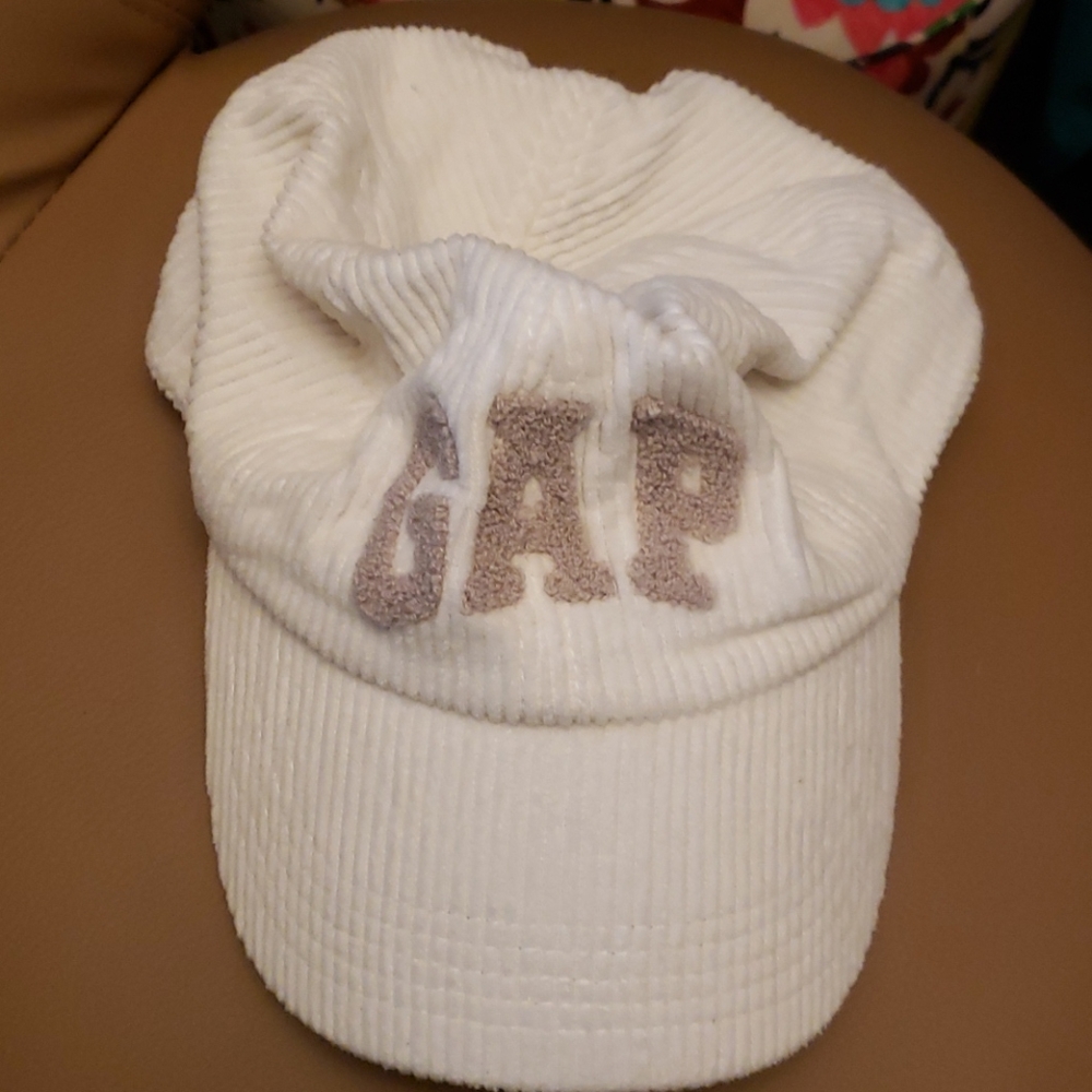 Gap hat
